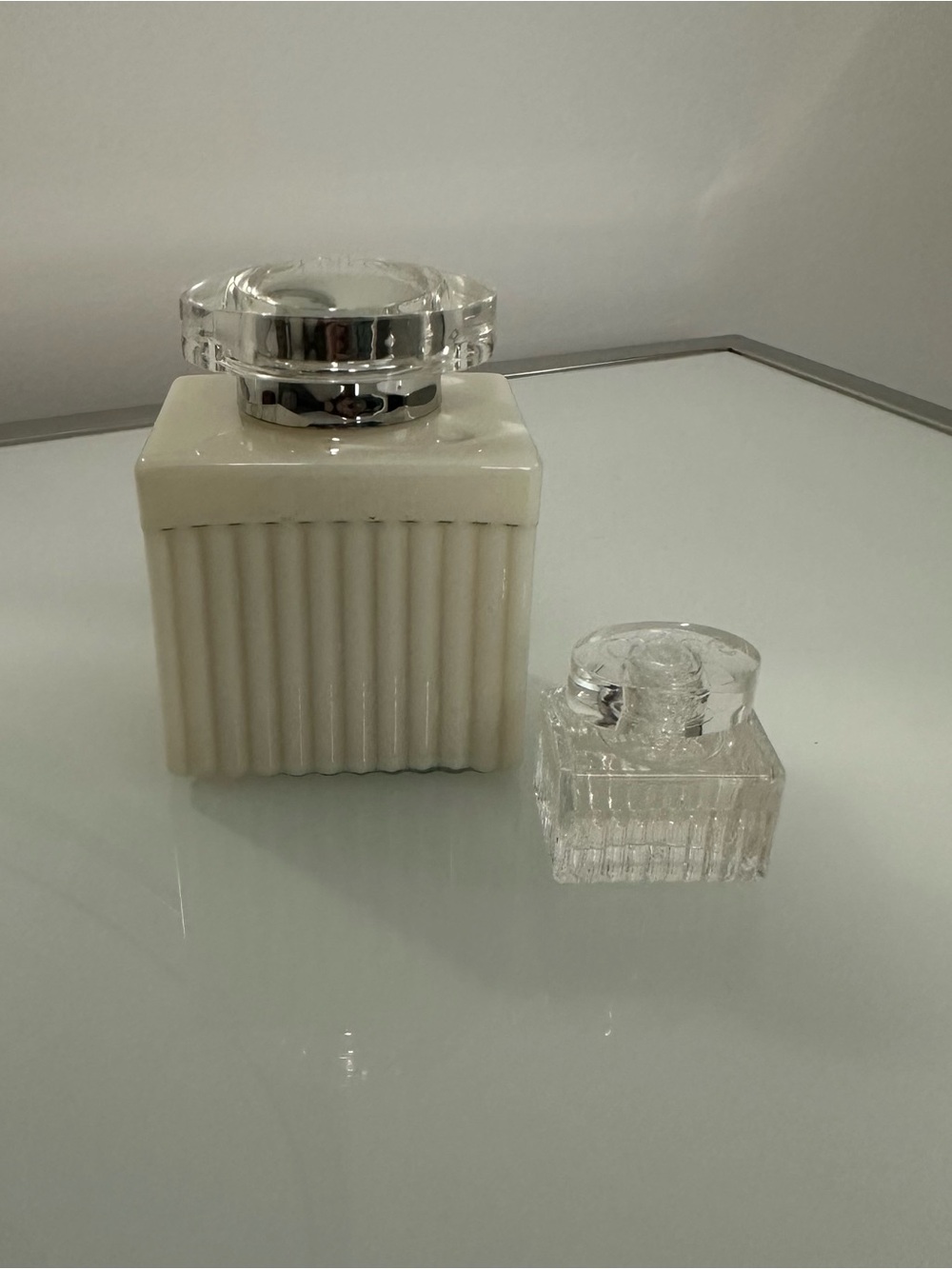 Chloe Fleur De Parfum Lotion Cream 3.4 oz, & Mini Travel Bottle .16 oz Set